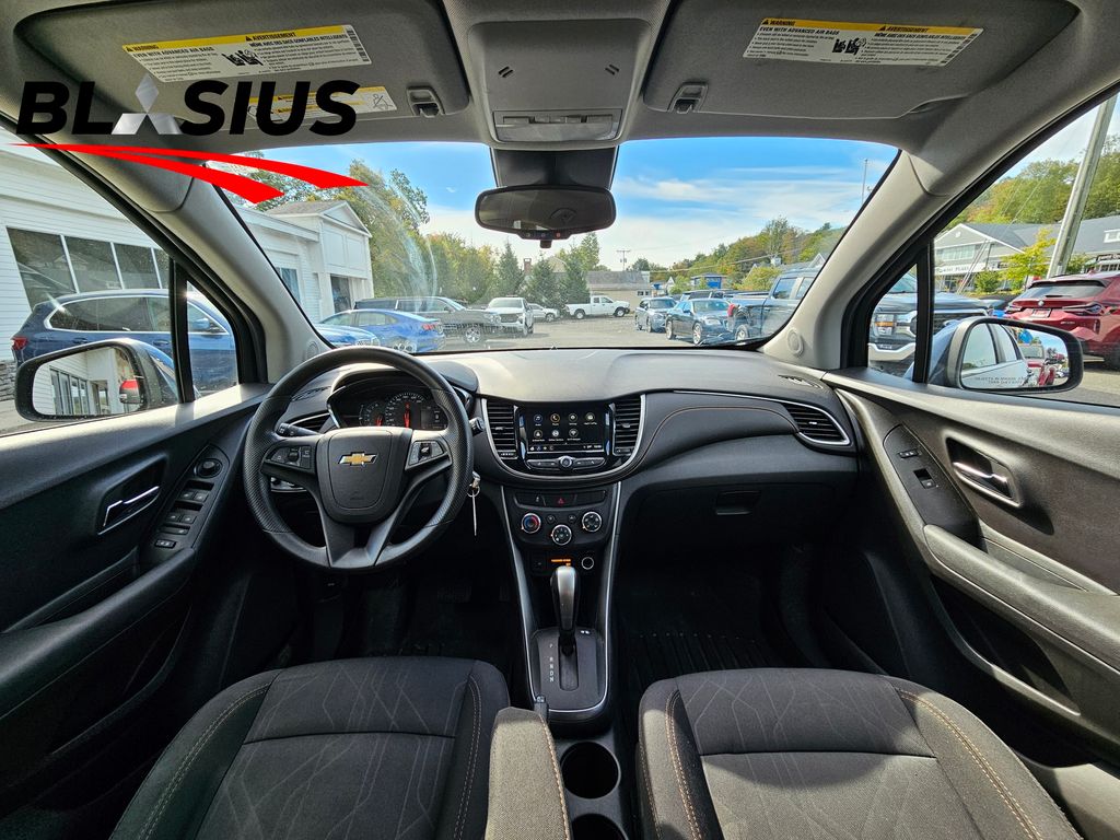 2018 Chevrolet Trax LT photo 19