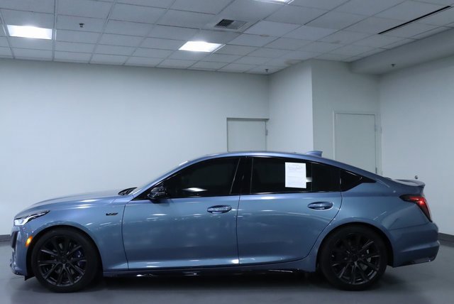 2023 Cadillac CT5 V photo 5