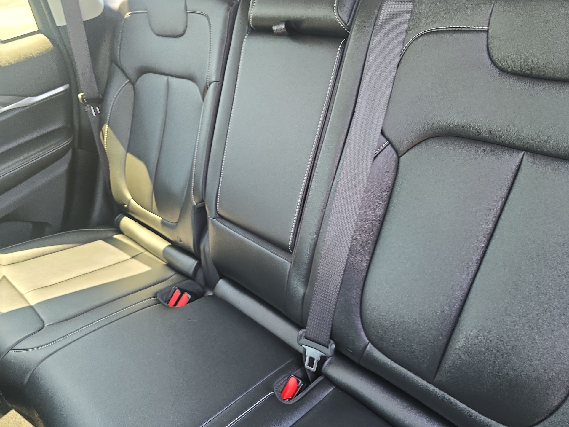2023 Jeep Cherokee Base photo 58