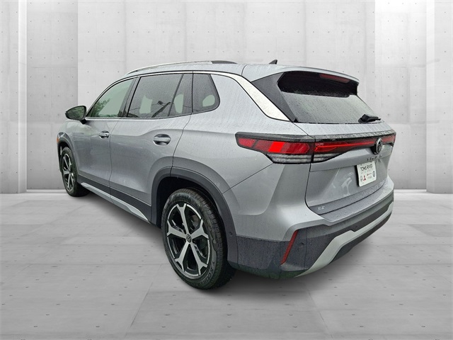 2025 Volkswagen Tiguan SE photo 2