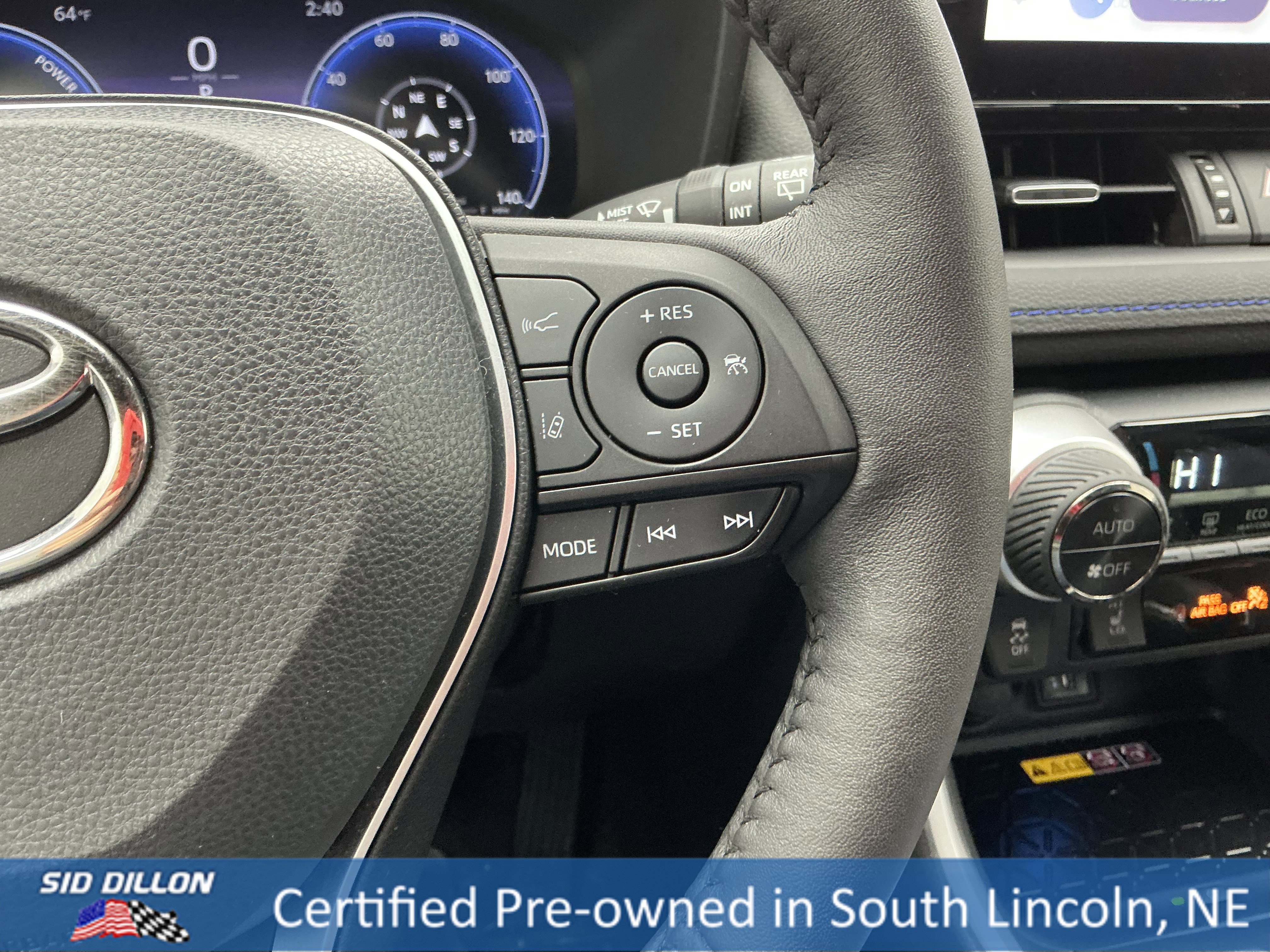 Image of Toyota RAV4 Hybrid XSE