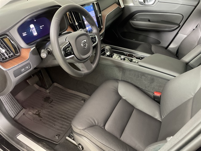 2024 Volvo XC60 photo 19