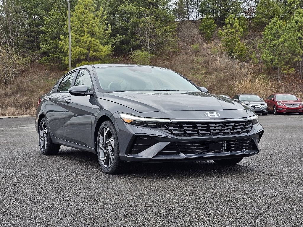 Used 2024 Amazon Gray Hyundai SEL image 1