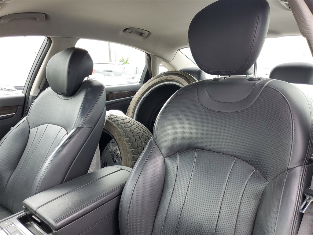 2015 Hyundai Genesis 3.8 photo 8