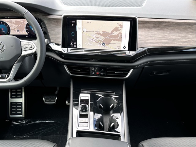 2026 Volkswagen Atlas SEL Premium R-Line photo 4
