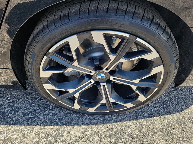 2025 Bmw 330i photo 9
