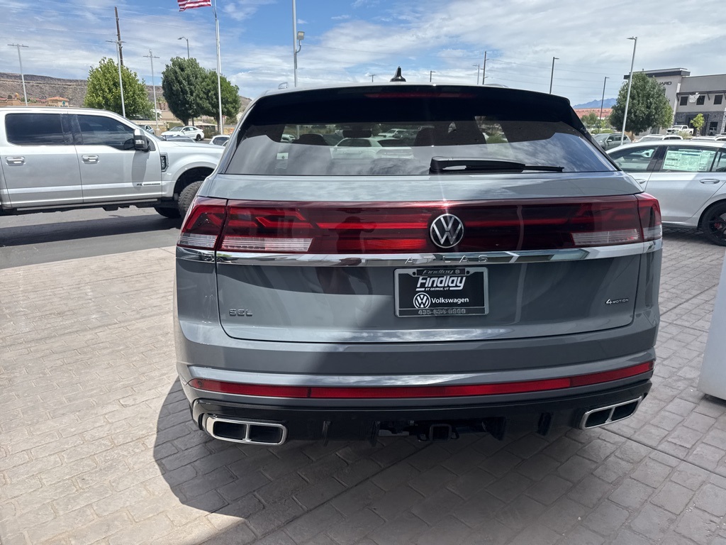 2025 Volkswagen Atlas Cross Sport SEL Premium R-Line photo 4