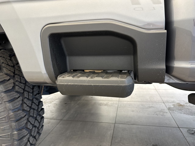 2025 Ford F-350 Lariat photo 39