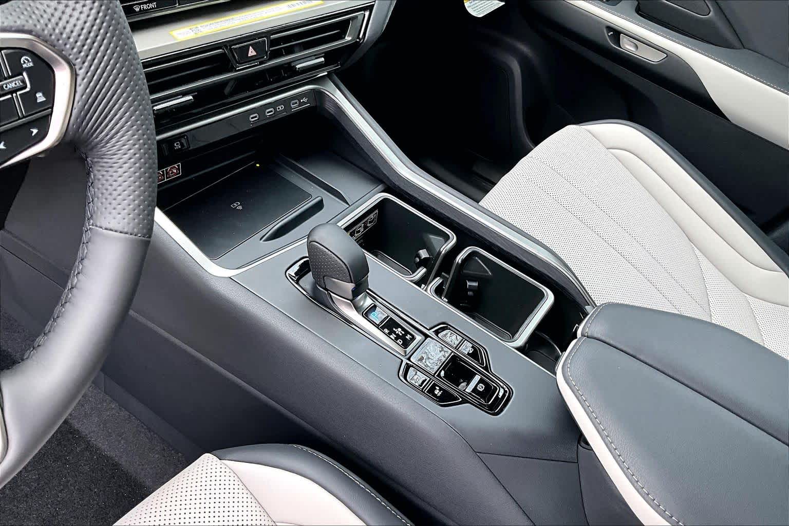 2026 Lexus TX 350 F-Sport - Photo 11