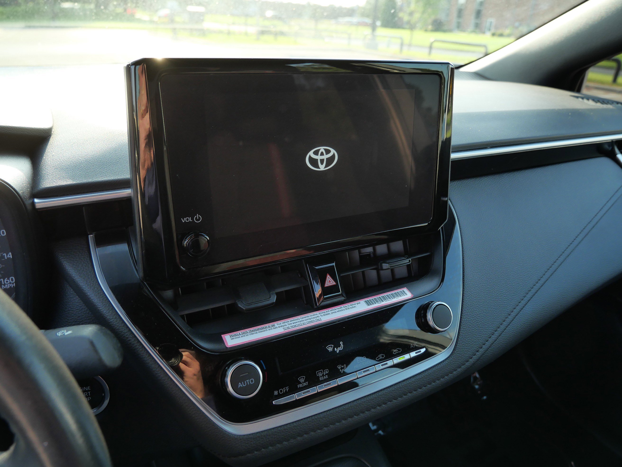 2024 Toyota Corolla SE photo 18