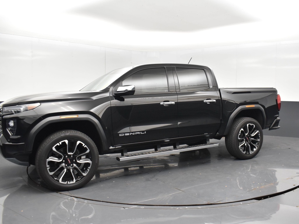 2024 Gmc Canyon Denali photo 11