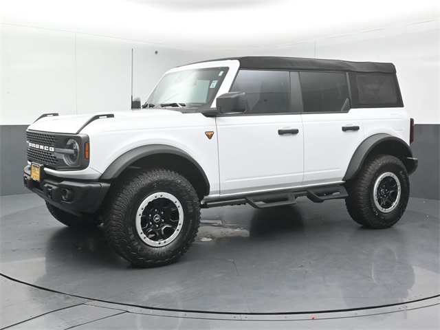 2023 Ford Bronco Badlands photo 4