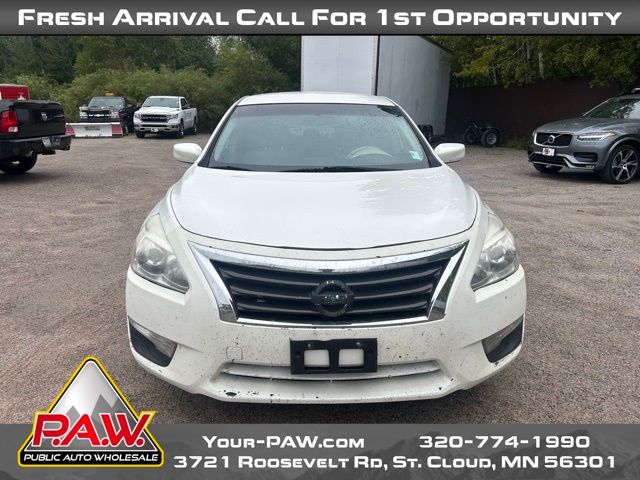 2013 Nissan Altima 2.5 SV photo 3
