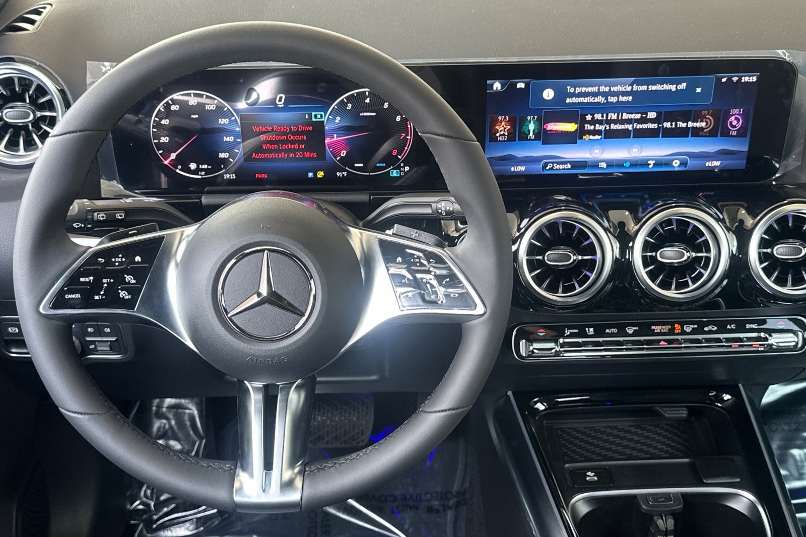 2025 Mercedes Benz GLA 250 4MATIC photo 13