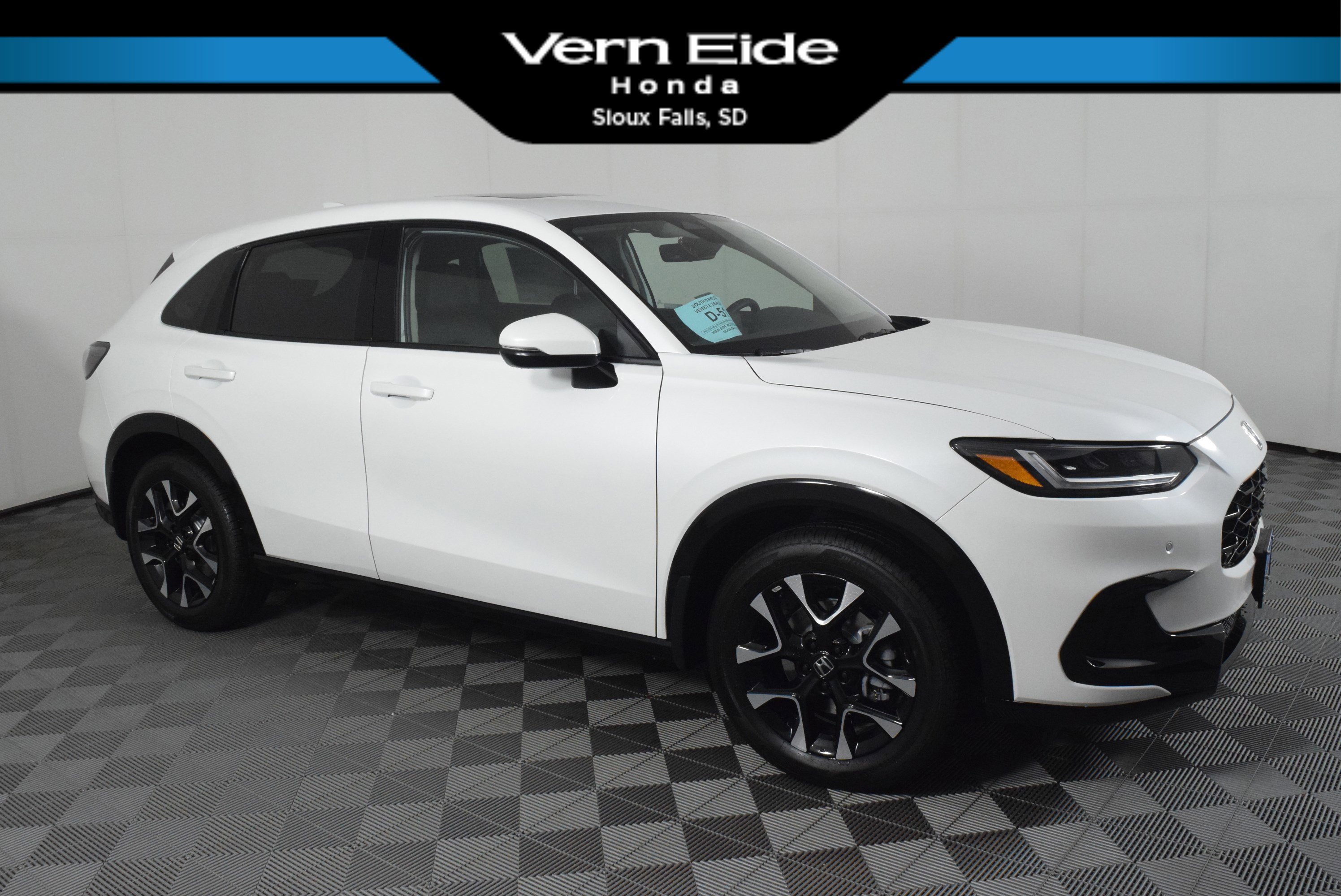 2026 Honda HR-V EX-L's photo