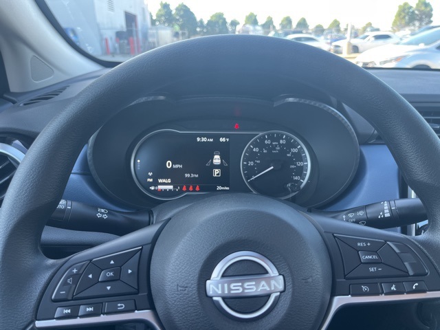 2025 Nissan Versa SV photo 11