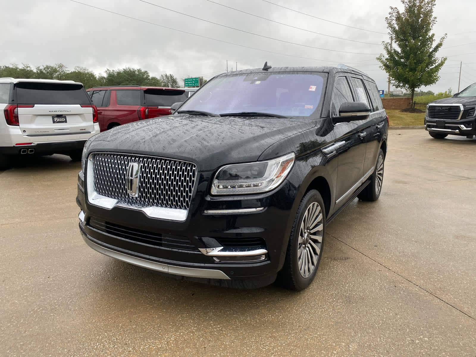 2019 Lincoln Navigator Reserve photo 2