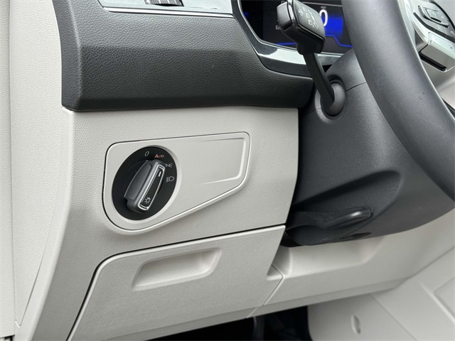 2023 Volkswagen Tiguan SE photo 27