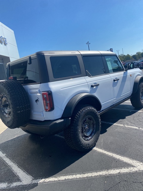 2025 Ford Bronco Badlands photo 13