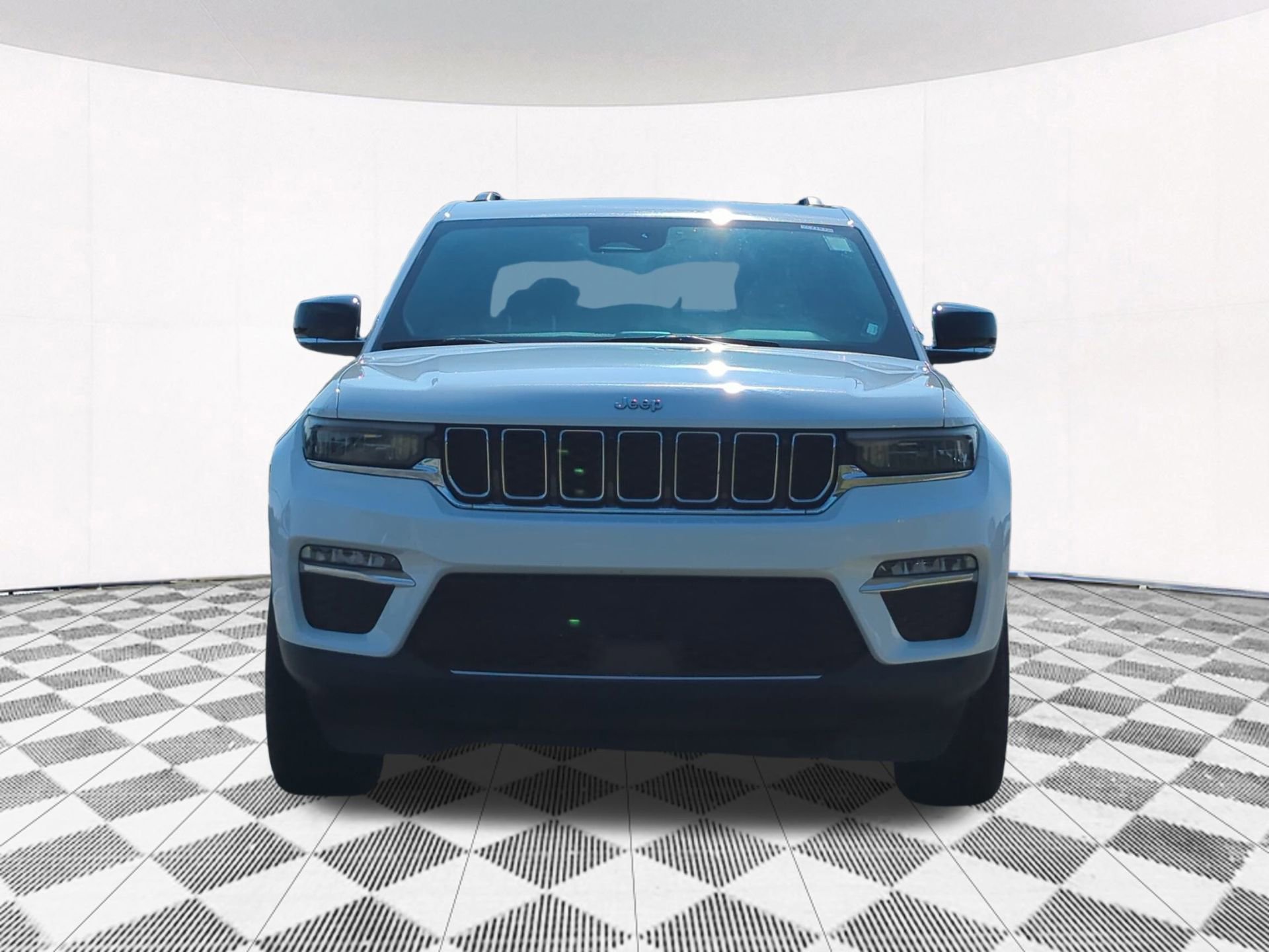 2024 Jeep Cherokee Limited 4xe photo 3