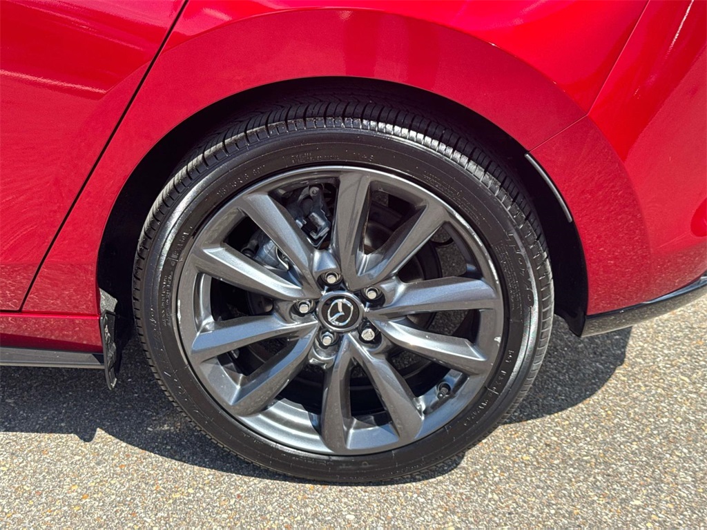 2025 Mazda Mazda3 2.5 s Preferred photo 3