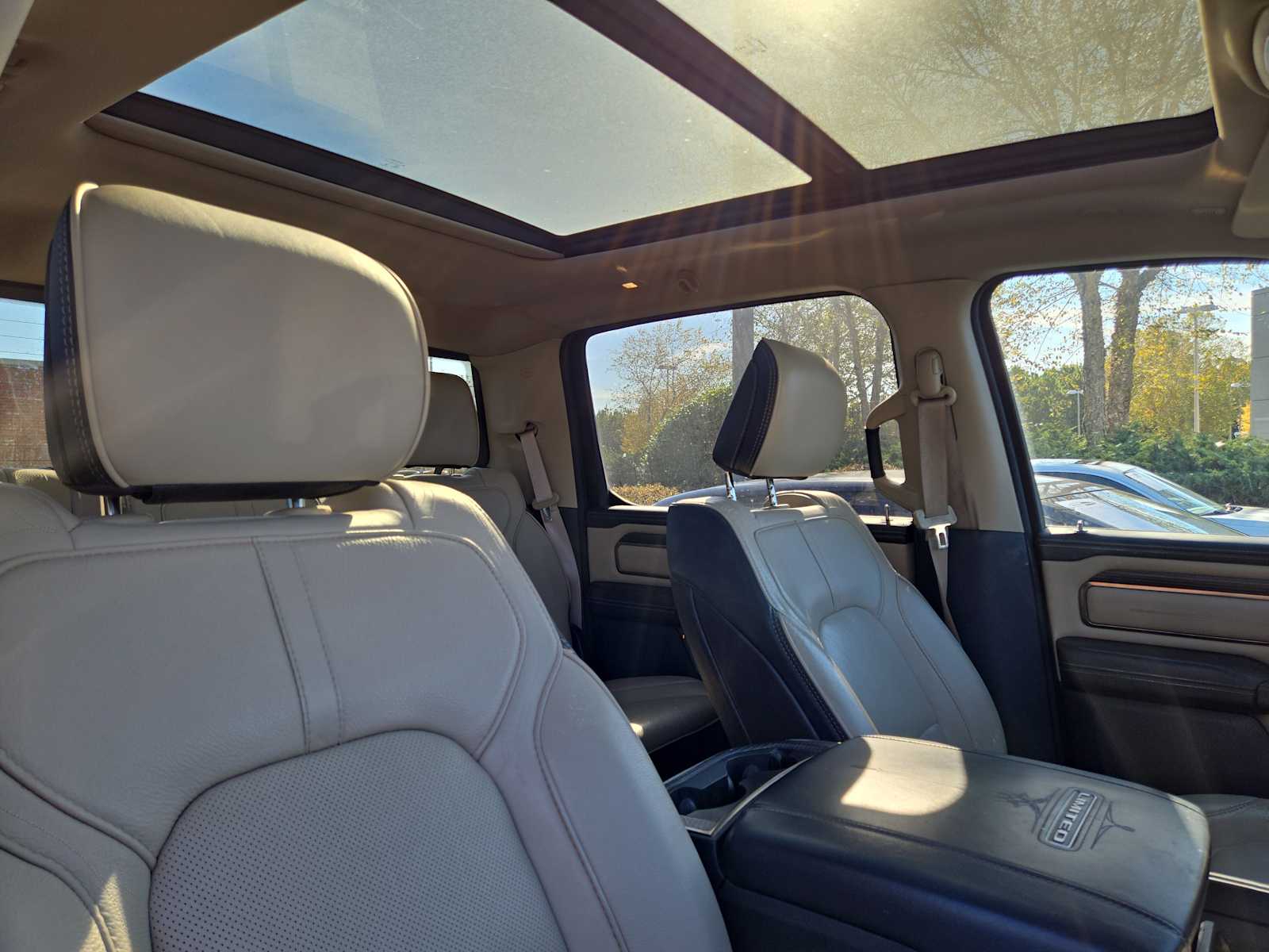 2019 Ram 1500 Limited photo 4