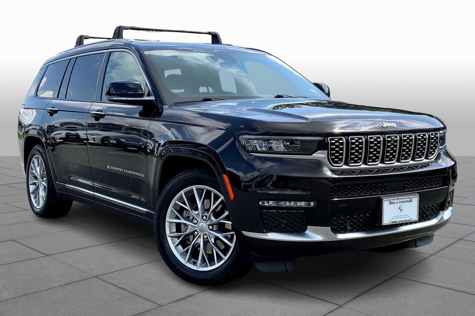 2023 Jeep Grand Cherokee L Summit photo 3