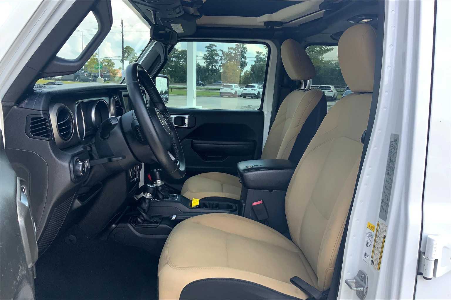 2018 Jeep Wrangler Unlimited Sport S photo 5