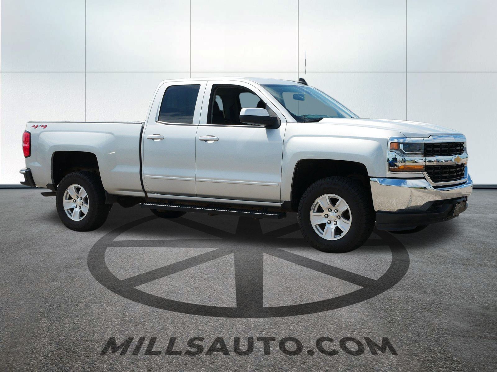 2019 Chevrolet Silverado 1500 LT photo 7