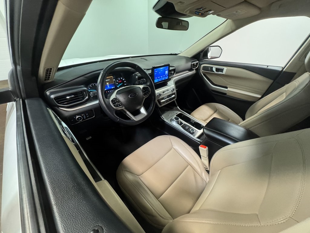 2023 Ford Explorer XLT photo 54
