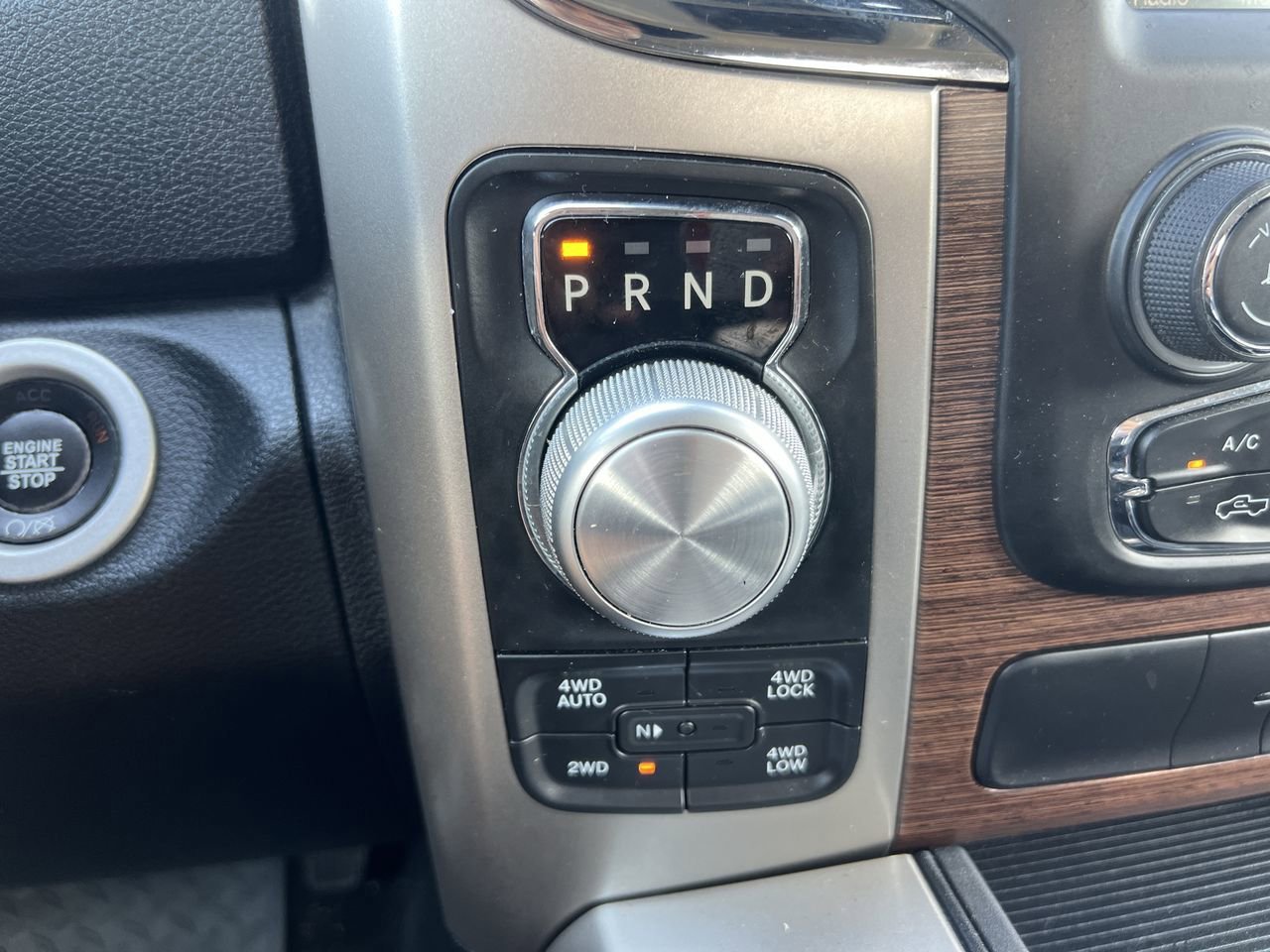 2017 Ram 1500 Laramie photo 18
