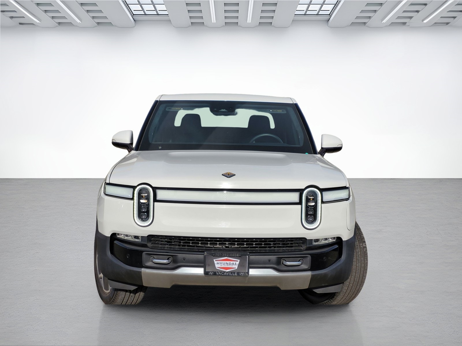 2022 Rivian R1T Adventure photo 2