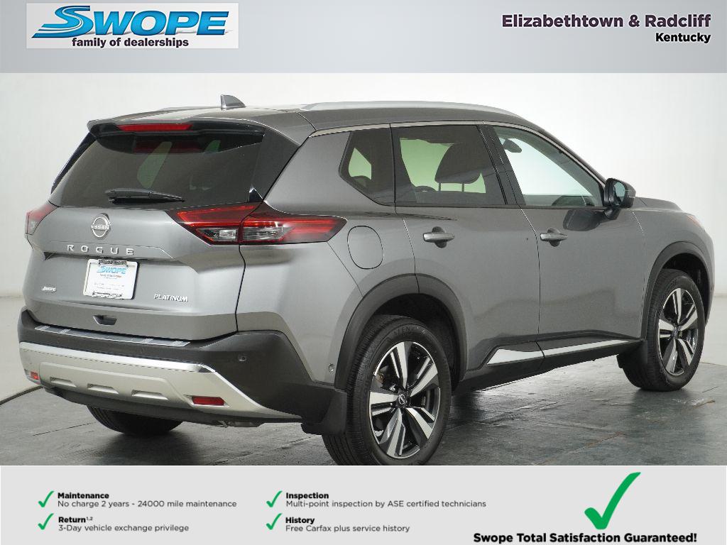 2023 Nissan Rogue Platinum photo 3