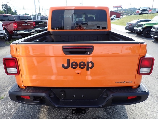 2025 Jeep Gladiator Sport photo 4