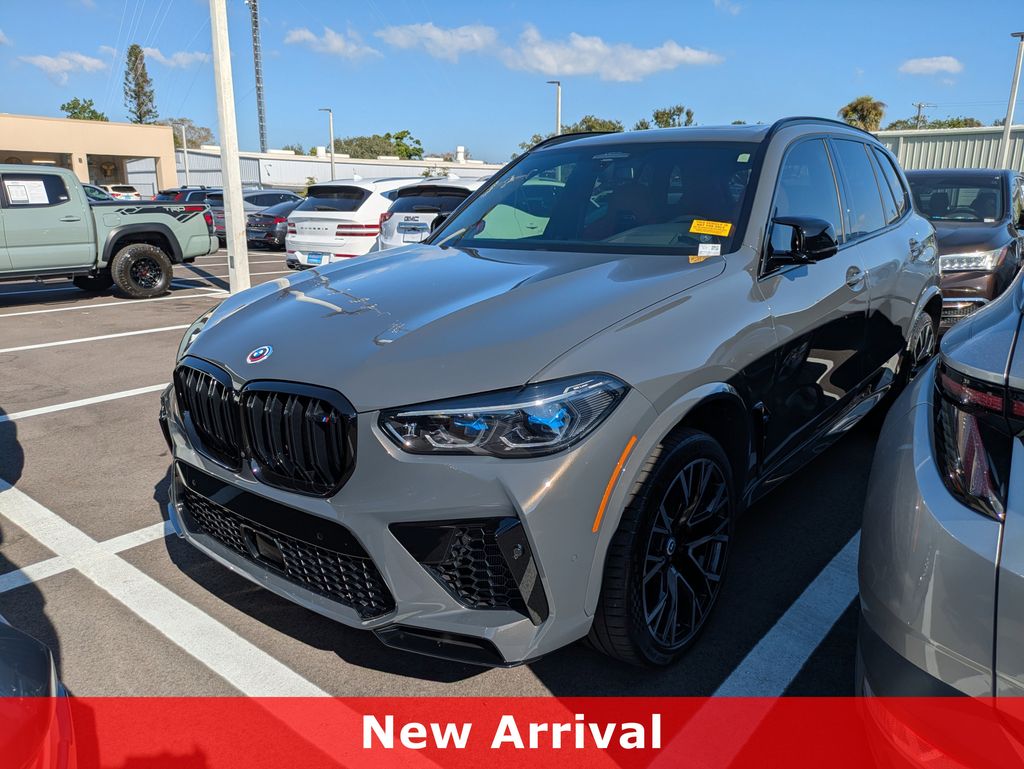 2022 BMW X5 M Base's photo