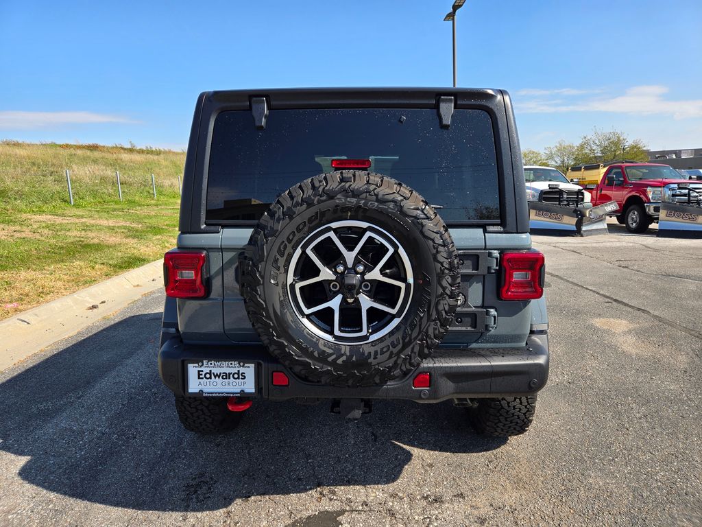 2025 Jeep Wrangler Rubicon photo 4