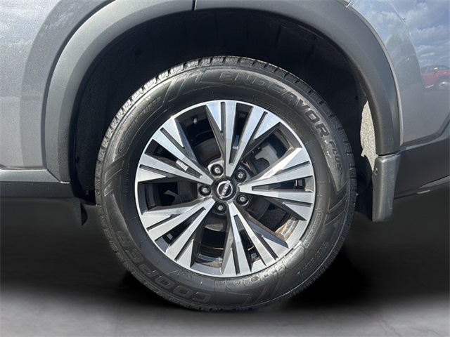 2023 Nissan Rogue SV photo 19