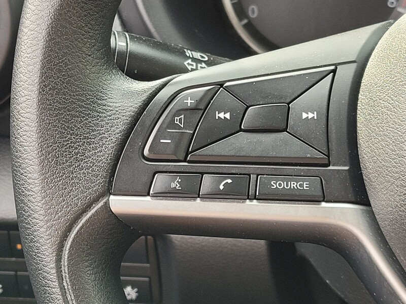 2022 Nissan Kicks S photo 25