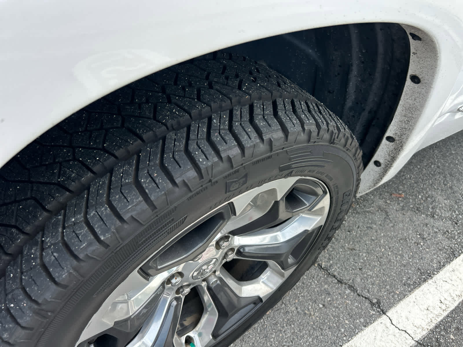 Used 2019 RAM Ram 1500 Pickup Limited with VIN 1C6SRFHT9KN550715 for sale in Little Rock
