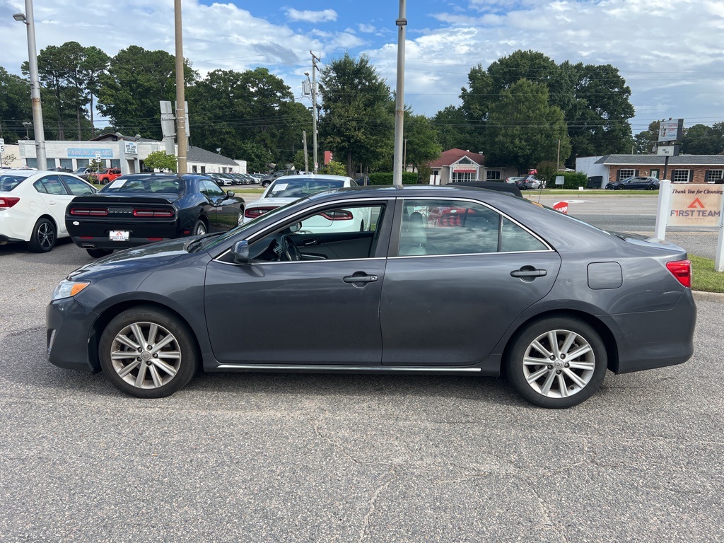 2012 Toyota Camry photo 8