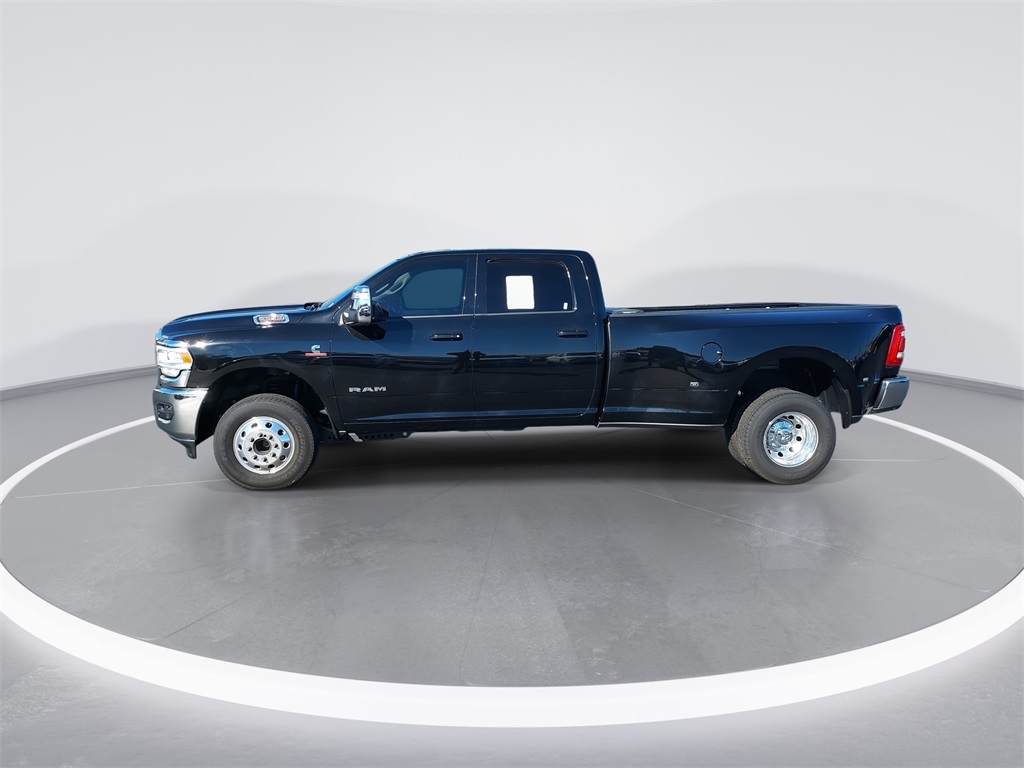 2024 Ram 3500 Laramie photo 4