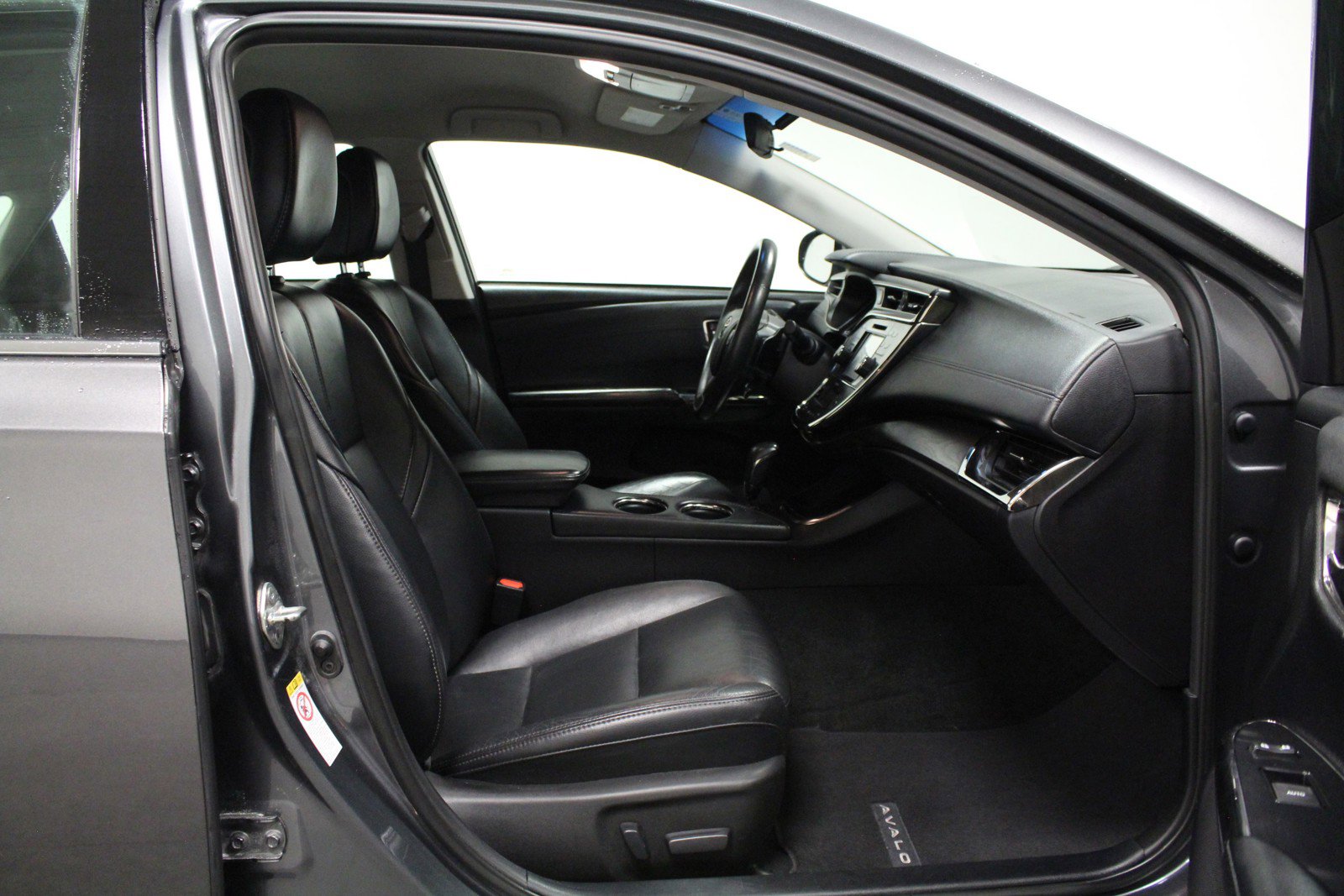 2018 Toyota Avalon Limited photo 14