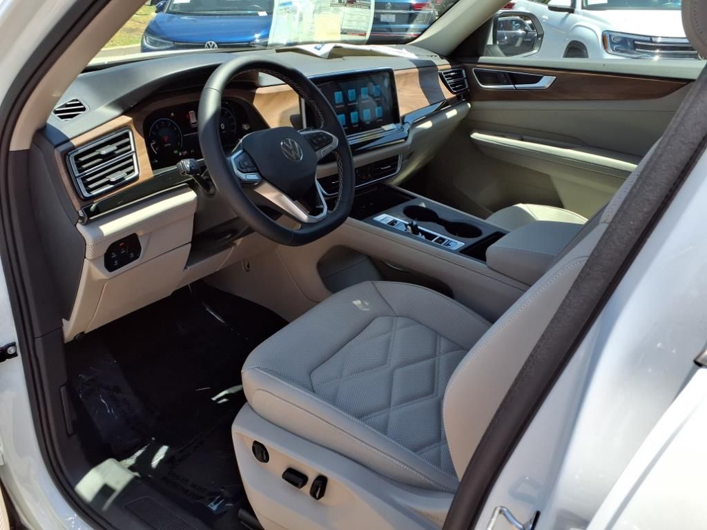 2025 Volkswagen Atlas SE photo 14