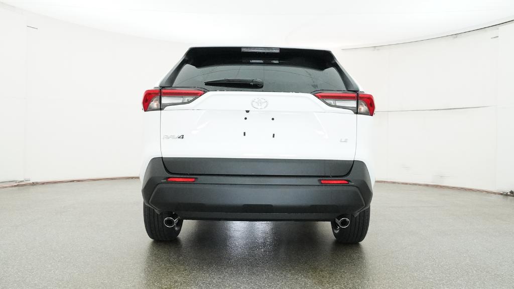 2025 Toyota RAV4 LE photo 17