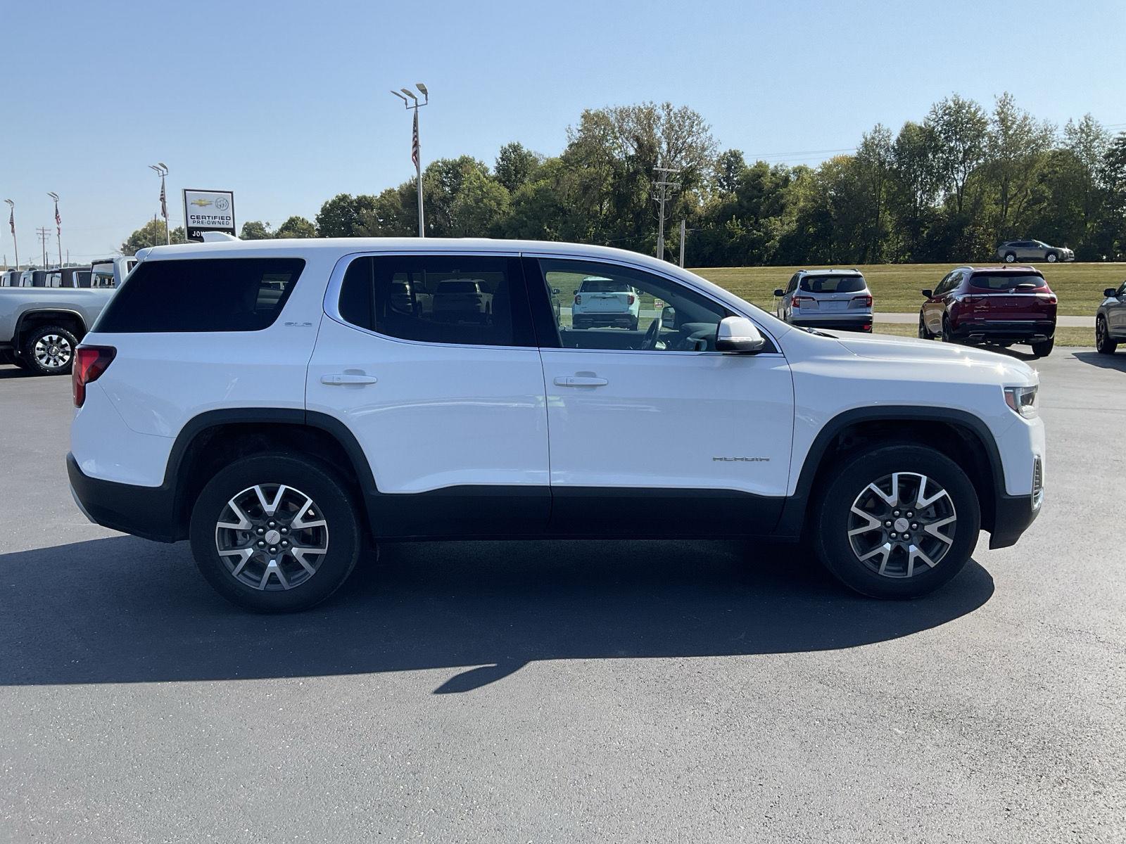 2023 Gmc Acadia SLE photo 4