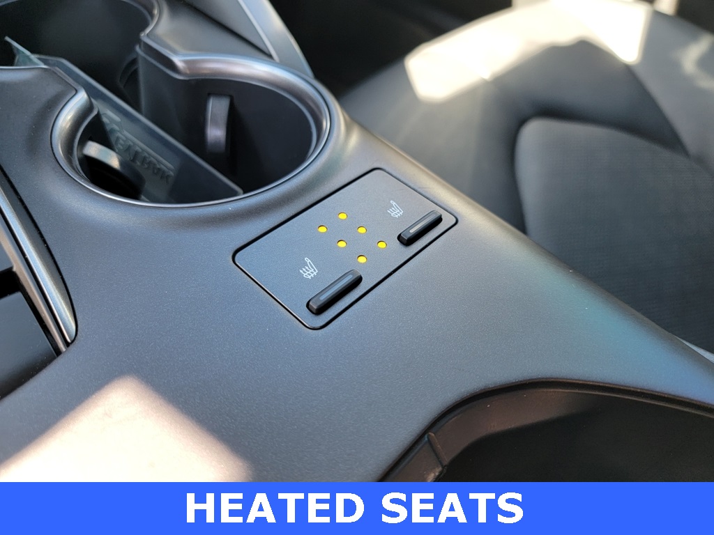 2023 Toyota Camry XSE photo 4