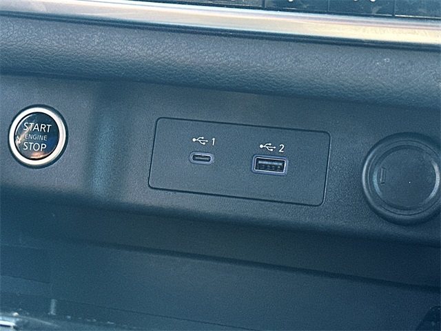 2022 Nissan Rogue SV photo 19