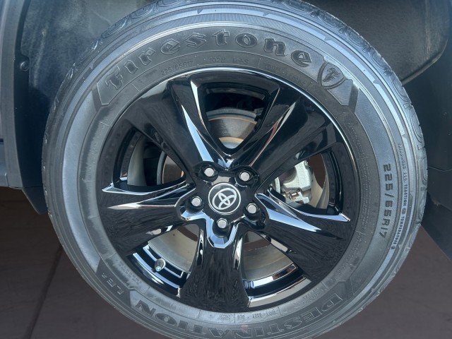 2022 Toyota RAV4 XLE photo 14