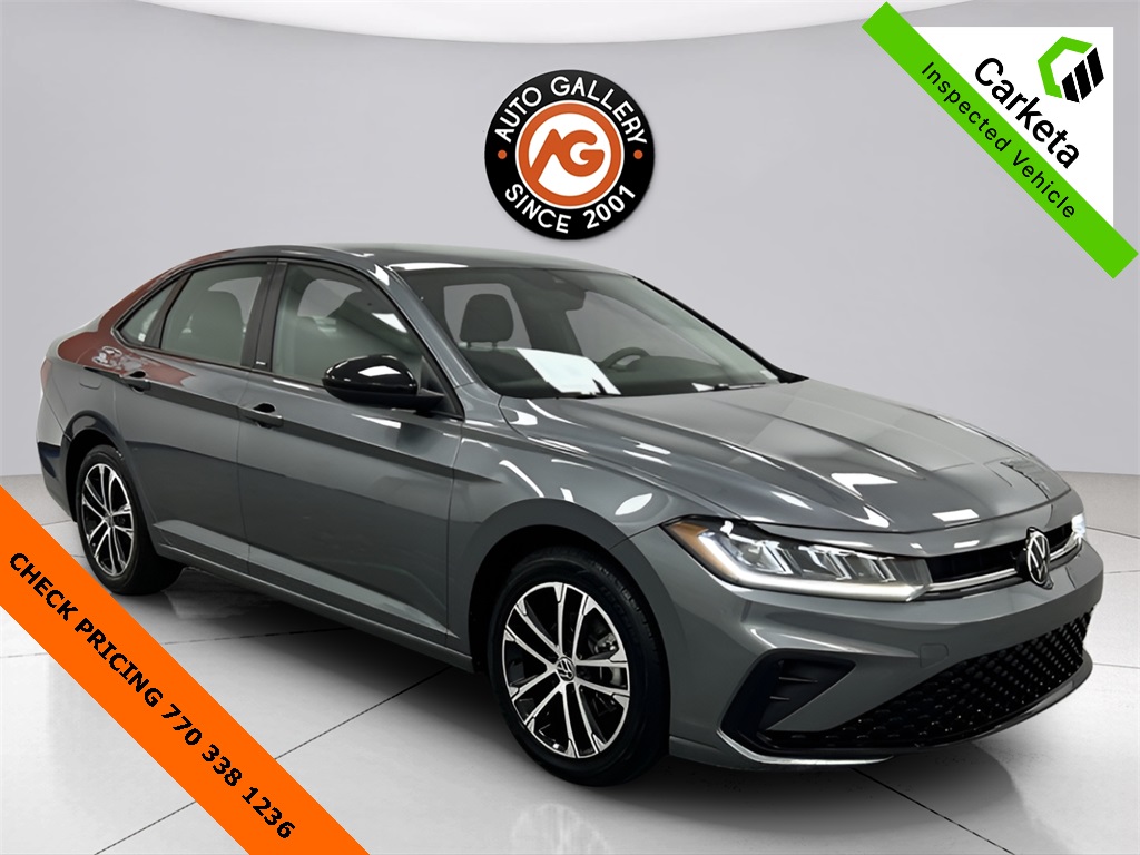 2025 Volkswagen Jetta Sport's photo