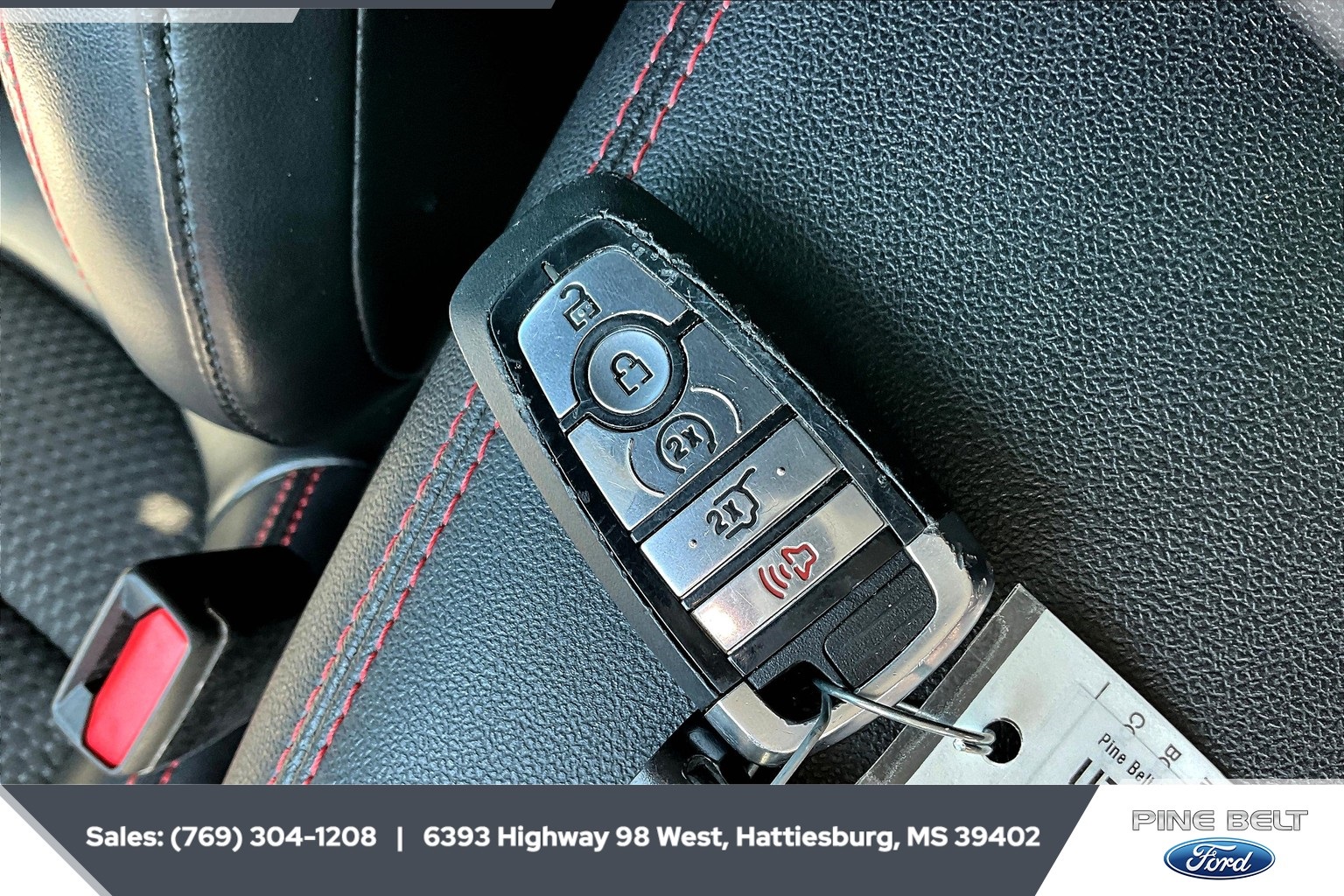 2023 Ford Escape ST-Line Elite photo 8